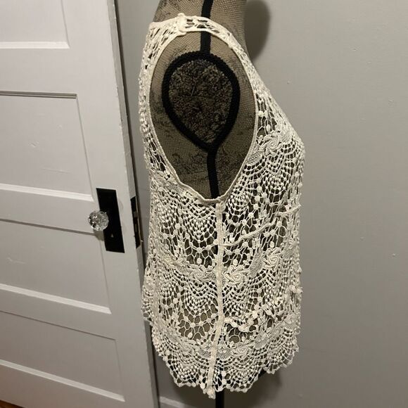 Phase One White Cotton Scalloped Crochet Lace Tank Top - Picture 3 of 10